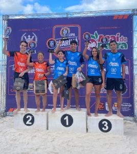 Atletas disputam Copa de Futevôlei em Guarujá
