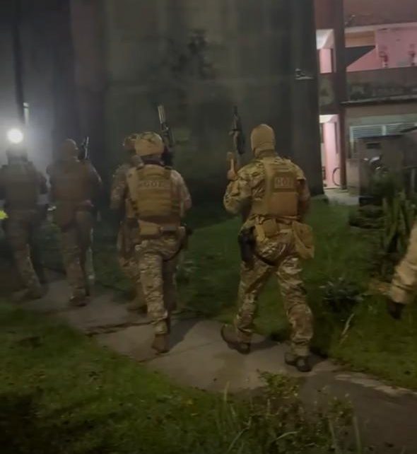 Comandante e líderes do PCC na Baixada são presos
