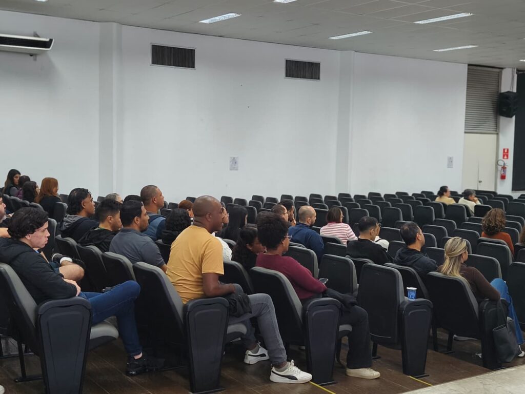 Profissionais da Seduc acompanham formação sobre rotinas administrativas
